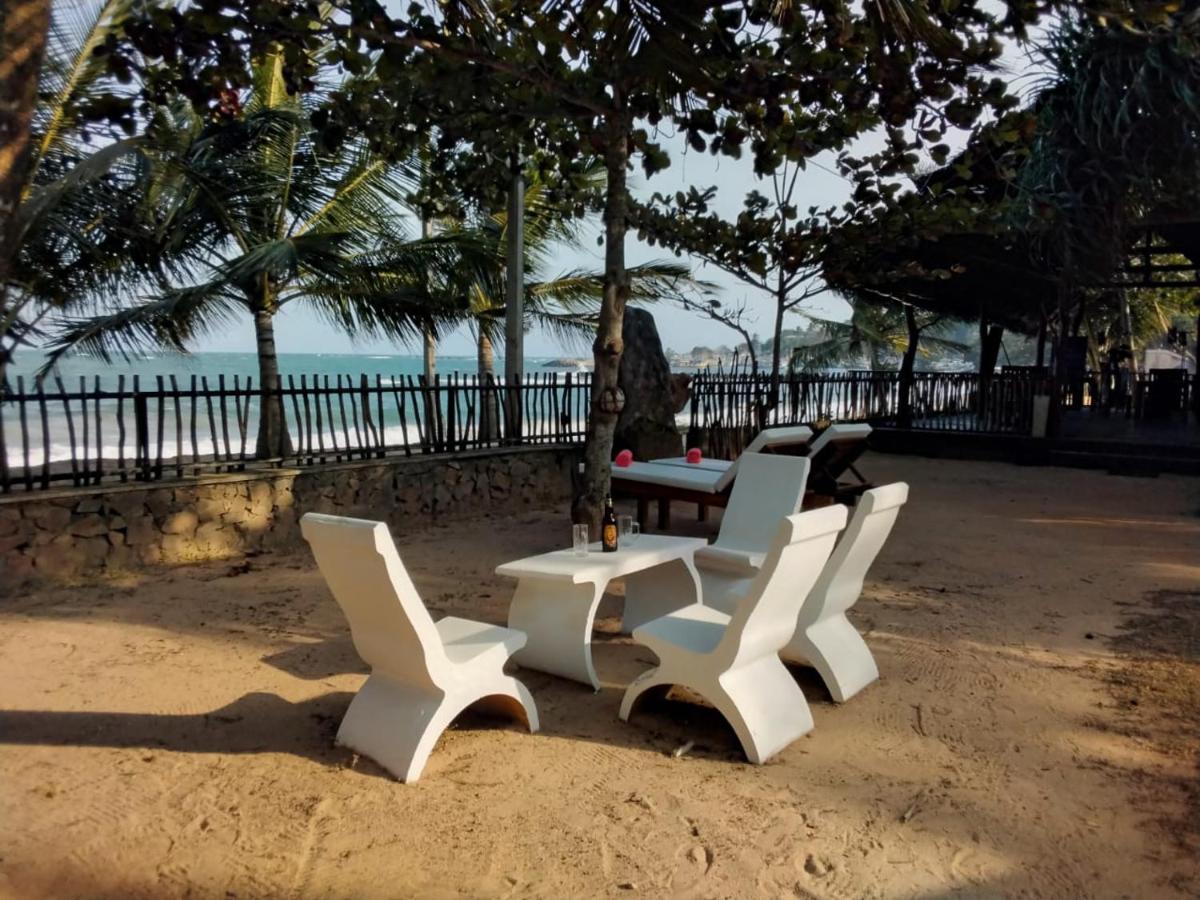 Serenity Beach Cabanas Tangalle Extérieur photo