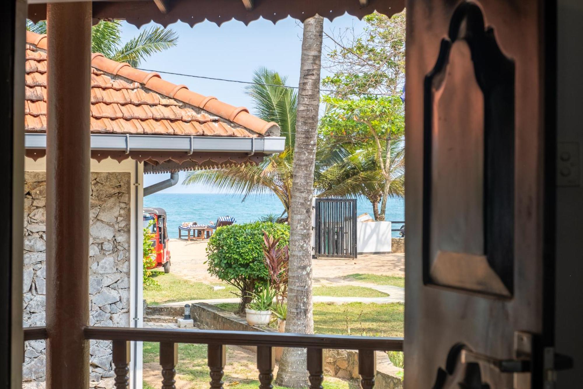 Serenity Beach Cabanas Tangalle Extérieur photo